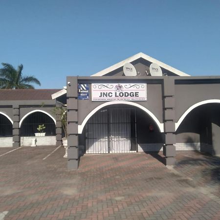 Jnc Lodge Richards Bay Bagian luar foto