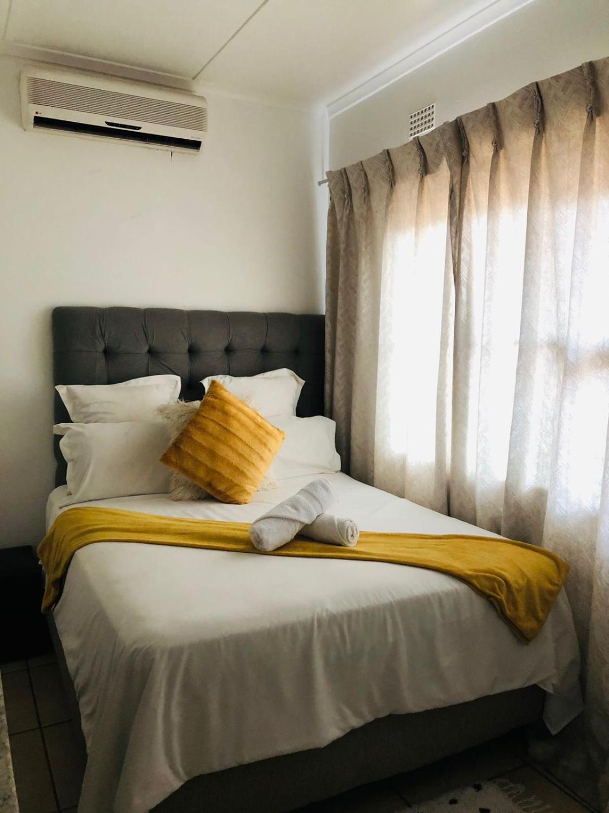 Jnc Lodge Richards Bay Bagian luar foto
