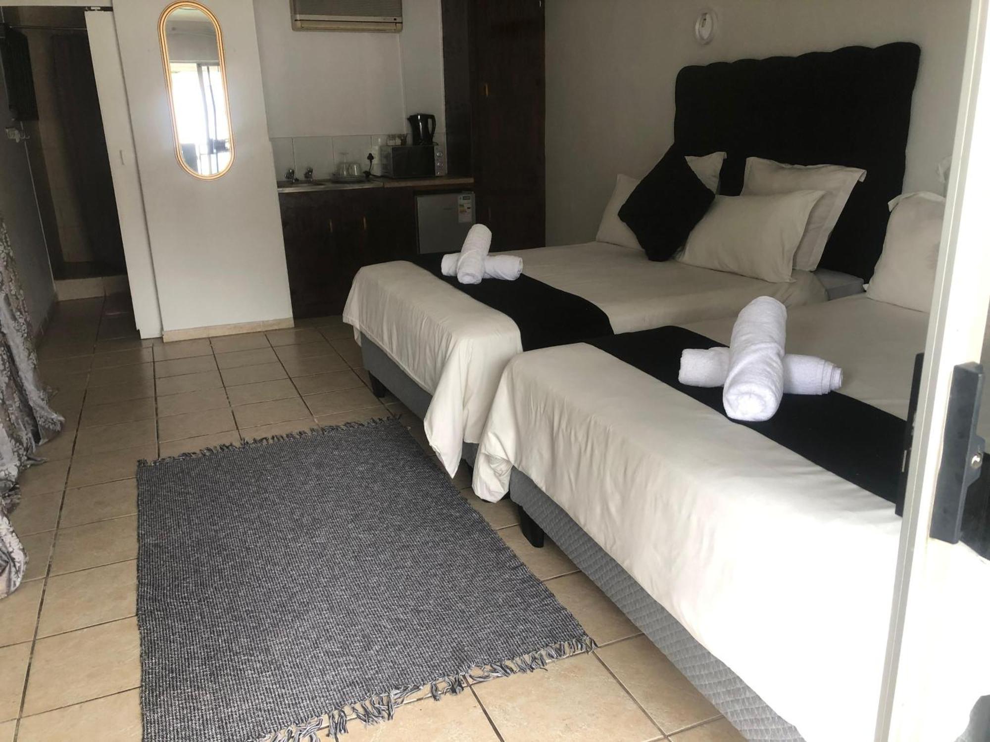 Jnc Lodge Richards Bay Bagian luar foto