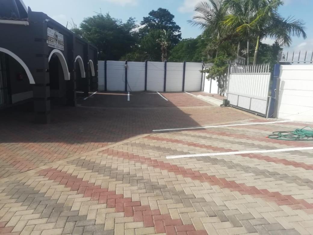 Jnc Lodge Richards Bay Bagian luar foto